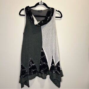 Onyx Sleeveless Boutique Tunic - Medium